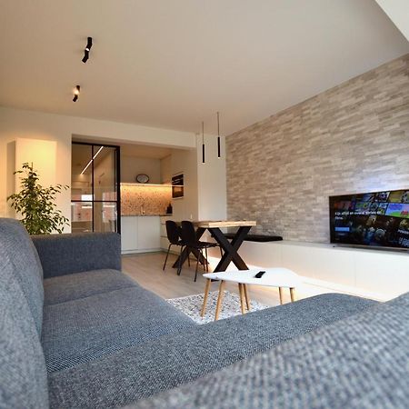 Ruim En Lichtrijk Appartement Op 100M Van Zee Te Koksijde Exteriör bild
