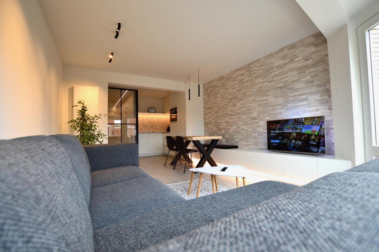 Ruim En Lichtrijk Appartement Op 100M Van Zee Te Koksijde Exteriör bild
